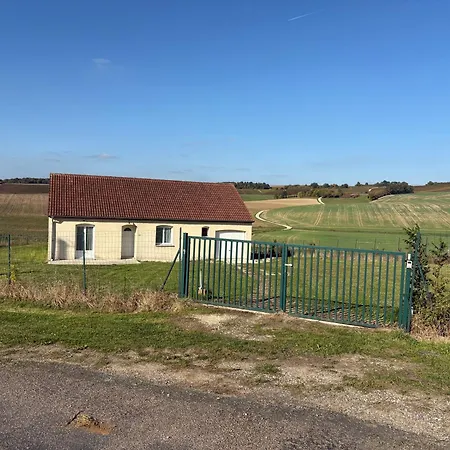 Holiday home La Petite Maison 7 Pers Proche Nigloland Au Calme